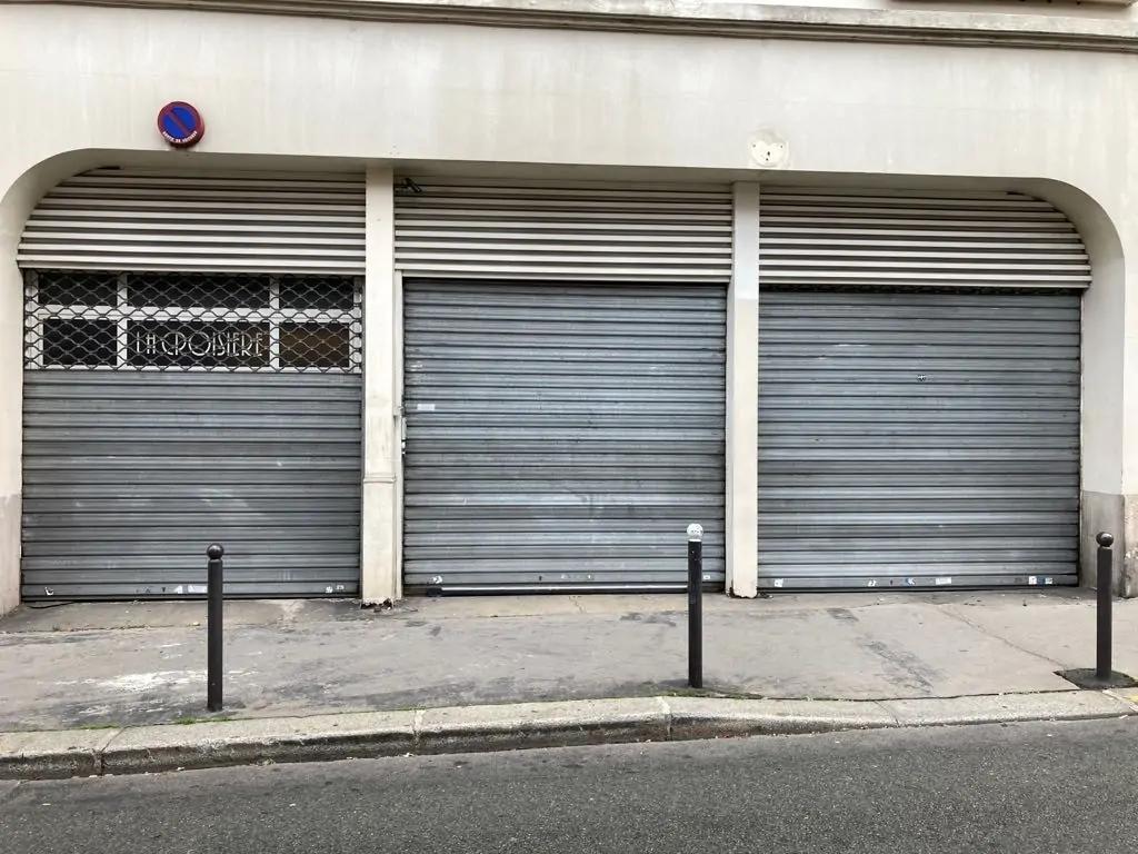 déblocage de rideau et grille métallique