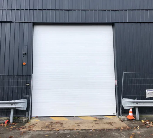 Dépannage porte sectionnelle industrielle